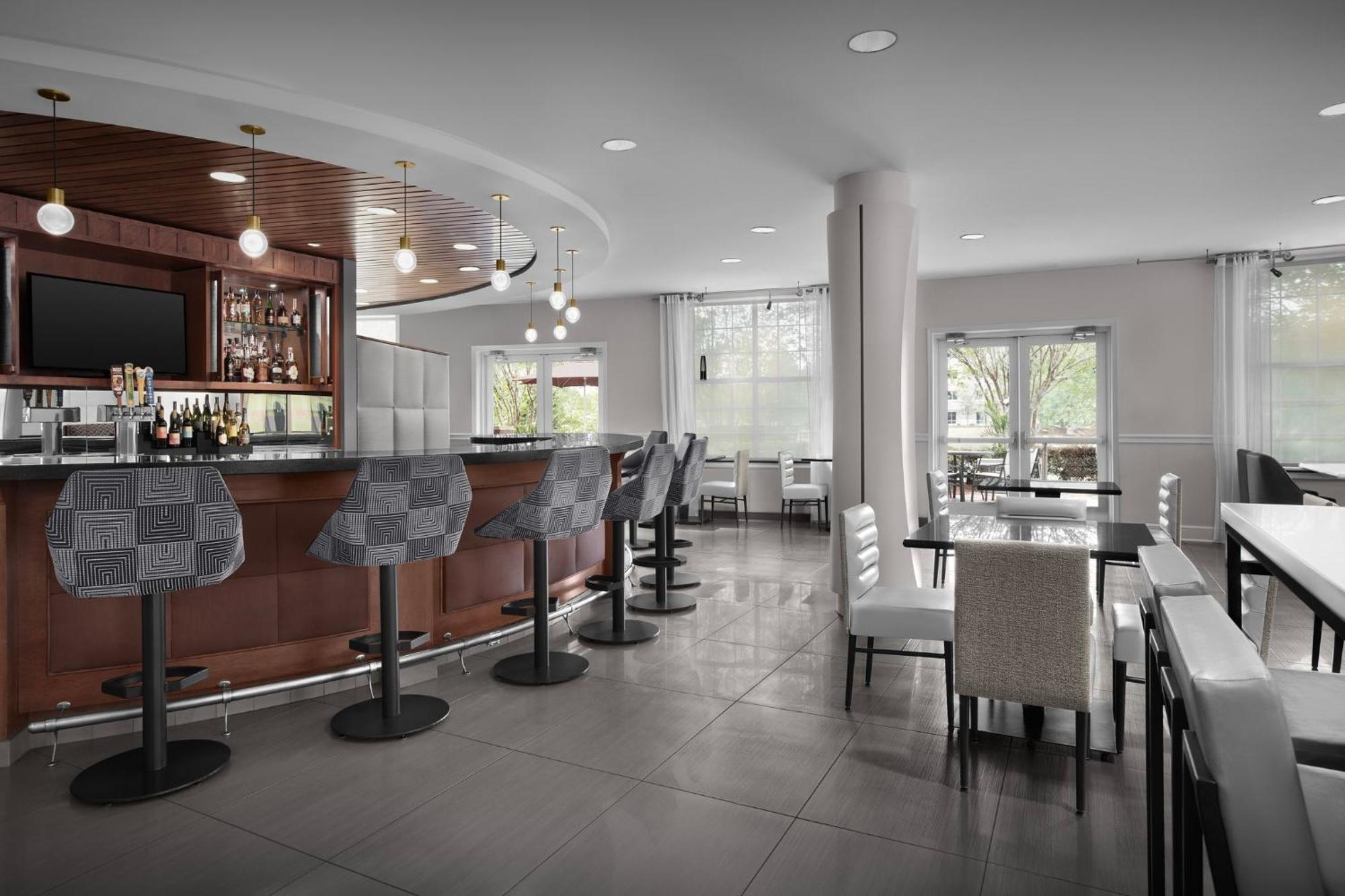 Hotel Indigo Jacksonville-Deerwood Park By Ihg Extérieur photo