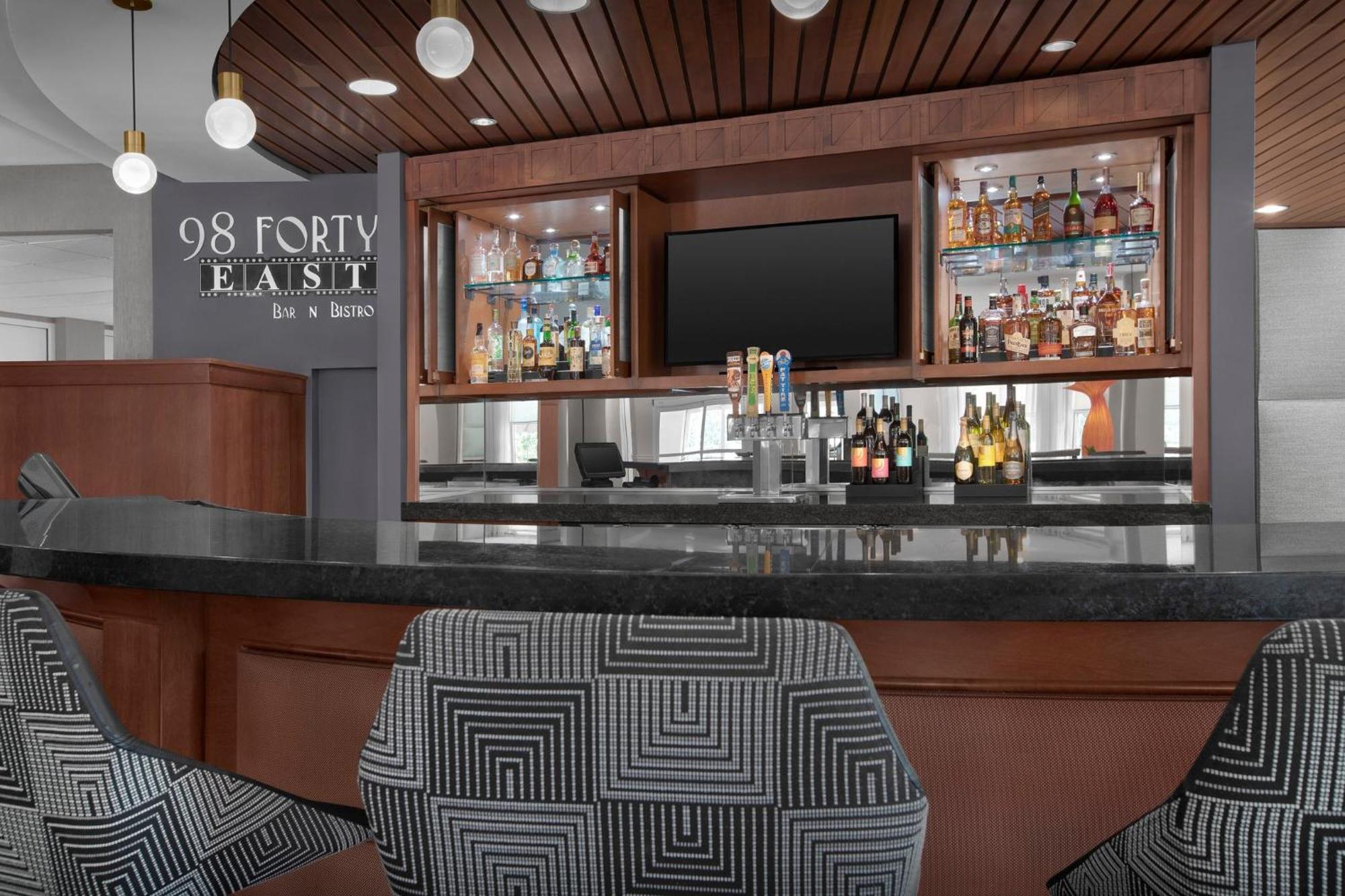 Hotel Indigo Jacksonville-Deerwood Park By Ihg Extérieur photo
